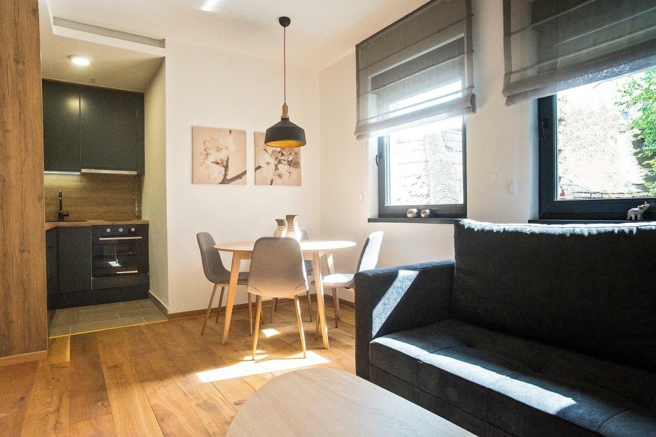 Luna Deluxe City Center & Free Parking Сараєво Екстер'єр фото
